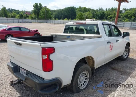 2020 Chevrolet Silverado C1500 z USA, uszkodzony, nr VIN 1GCRWAEFXLZ217998